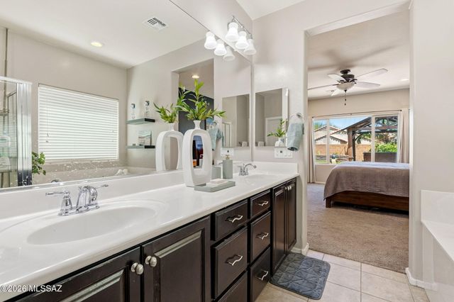 10967 E White Sage Drive, Tucson, AZ 85747