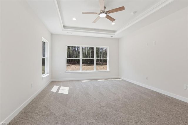 11348 East West PW, Gloucester, VA 23061