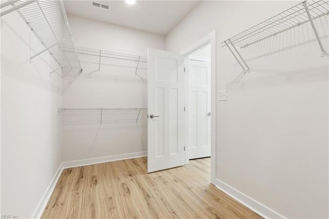 11348 East West PW, Gloucester, VA 23061