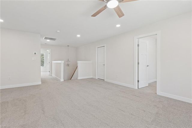 11348 East West PW, Gloucester, VA 23061