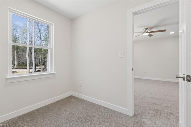 11348 East West PW, Gloucester, VA 23061