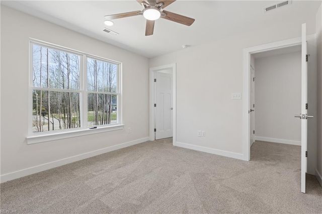 11348 East West PW, Gloucester, VA 23061