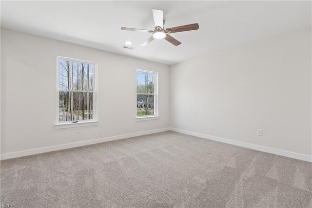 11348 East West PW, Gloucester, VA 23061