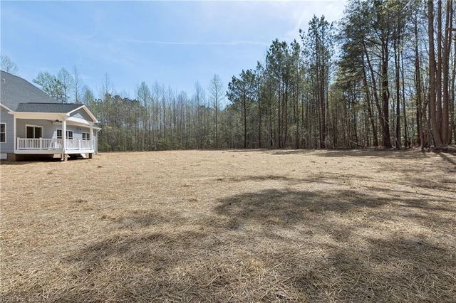 11348 East West PW, Gloucester, VA 23061