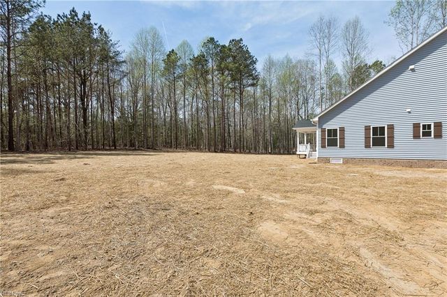 11348 East West PW, Gloucester, VA 23061