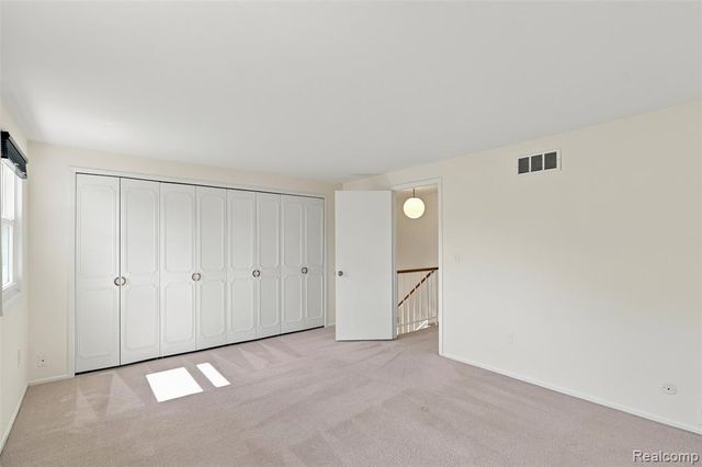 1794 Brentwood Drive, Troy, MI 48098