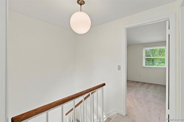 1794 Brentwood Drive, Troy, MI 48098