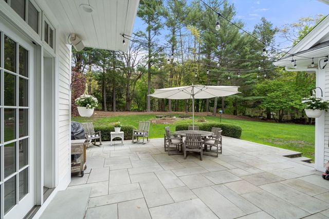1172 Lowell Rd, Concord, MA 01742