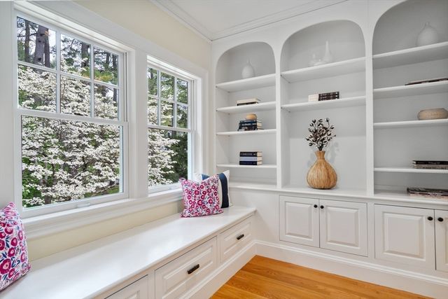 1172 Lowell Rd, Concord, MA 01742