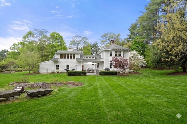 1172 Lowell Rd, Concord, MA 01742