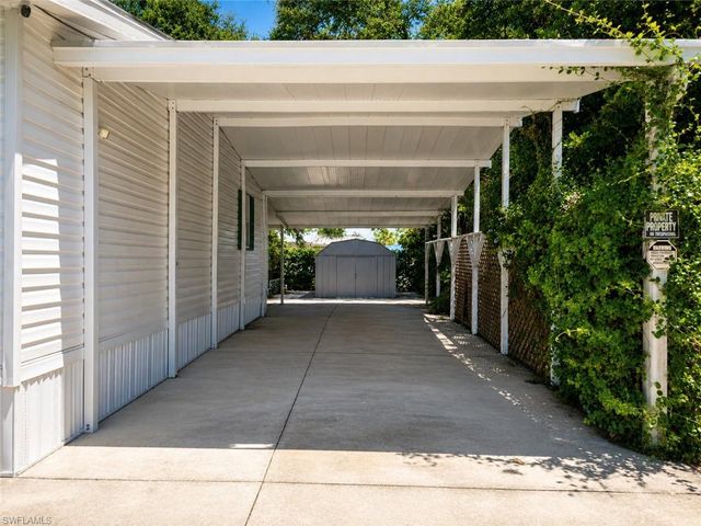 2501 Gail Helen CT, North Fort Myers, FL 33917
