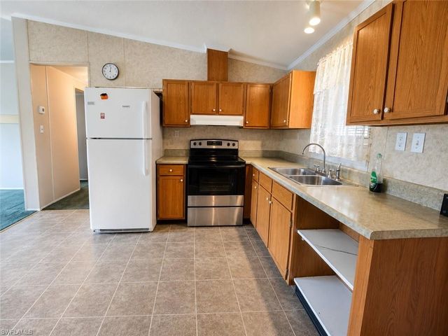 2501 Gail Helen CT, North Fort Myers, FL 33917