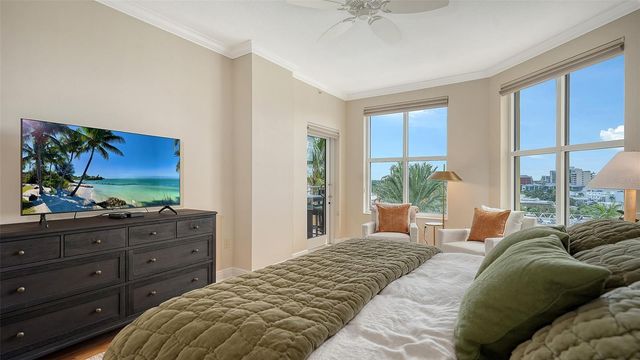 100 CENTRAL AVENUE K817, Sarasota, FL 34236