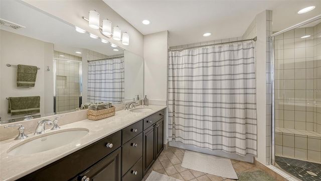 100 CENTRAL AVENUE K817, Sarasota, FL 34236