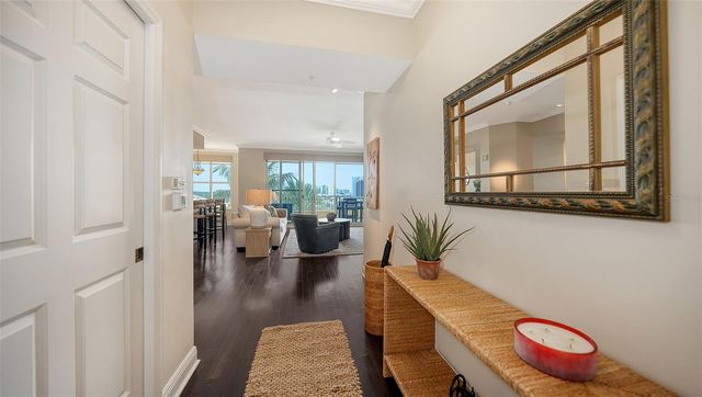 100 CENTRAL AVENUE K817, Sarasota, FL 34236