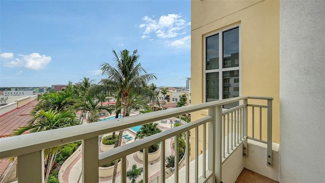 100 CENTRAL AVENUE K817, Sarasota, FL 34236