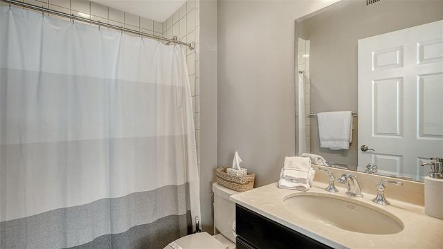 100 CENTRAL AVENUE K817, Sarasota, FL 34236