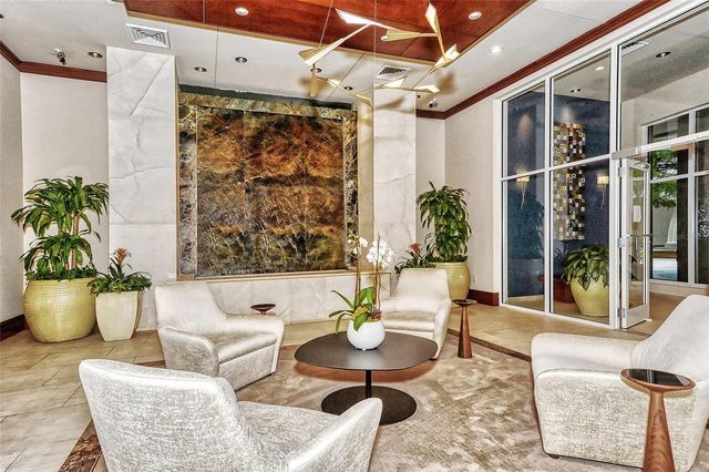 100 CENTRAL AVENUE K817, Sarasota, FL 34236