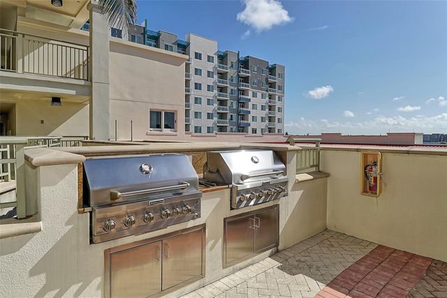 100 CENTRAL AVENUE K817, Sarasota, FL 34236