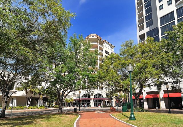 100 CENTRAL AVENUE K817, Sarasota, FL 34236