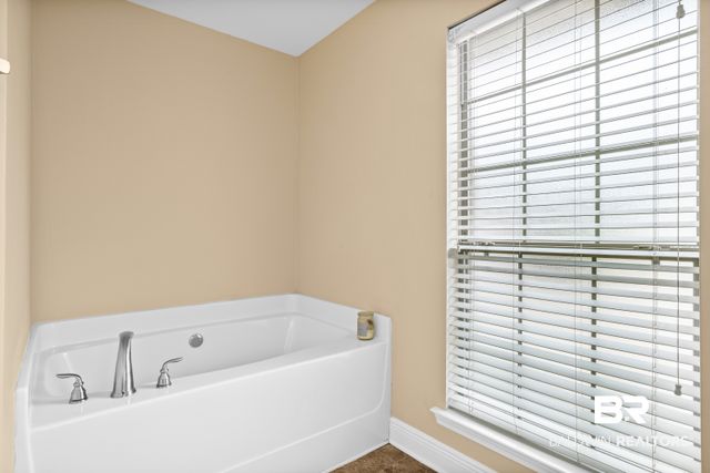 9929 Thresher Court, Mobile, AL 36695