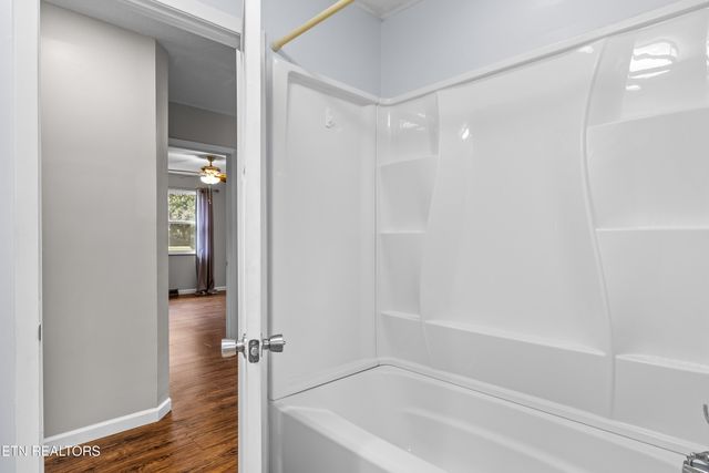 2905 Pleasant View Ave, Maryville, TN 37803