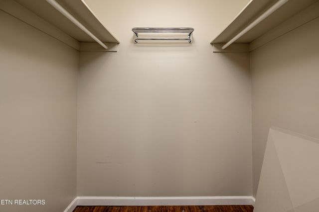 2905 Pleasant View Ave, Maryville, TN 37803