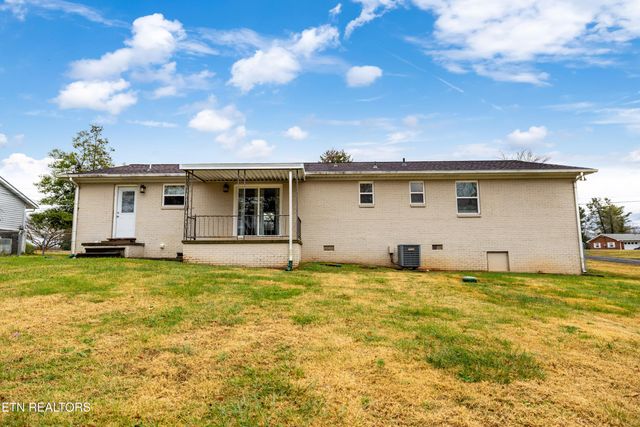 2905 Pleasant View Ave, Maryville, TN 37803