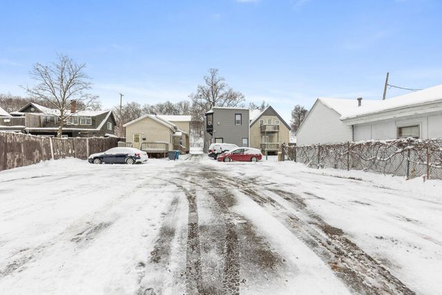 613-615 Davis Street, Kalamazoo, MI 49007