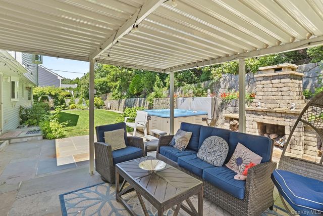 75 Glen Forest Street, Thornwood, NY 10594