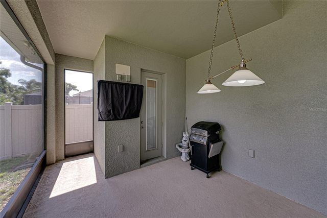 1017 TRACEY ANN LOOP, Seffner, FL 33584