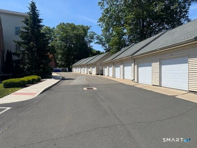 295 Ridge Road 9, Wethersfield, CT 06109