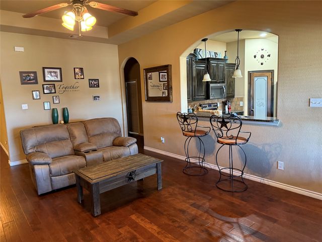 165 Churchill Circle, Weatherford, TX 76085