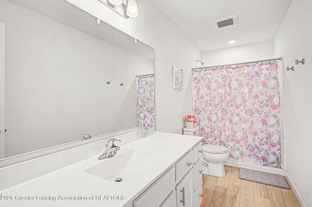 1058 N Crandell Drive, Charlotte, MI 48813