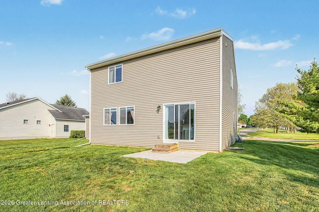 1058 N Crandell Drive, Charlotte, MI 48813