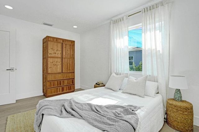 126 SW 7th Avenue, Delray Beach, FL 33444