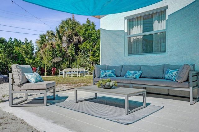 126 SW 7th Avenue, Delray Beach, FL 33444