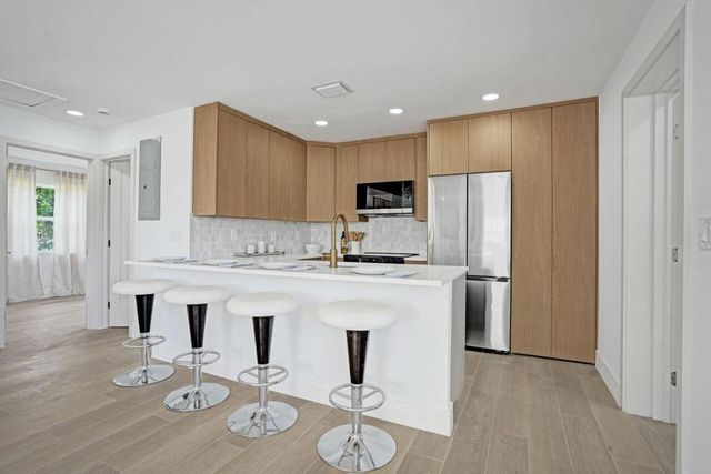 126 SW 7th Avenue, Delray Beach, FL 33444