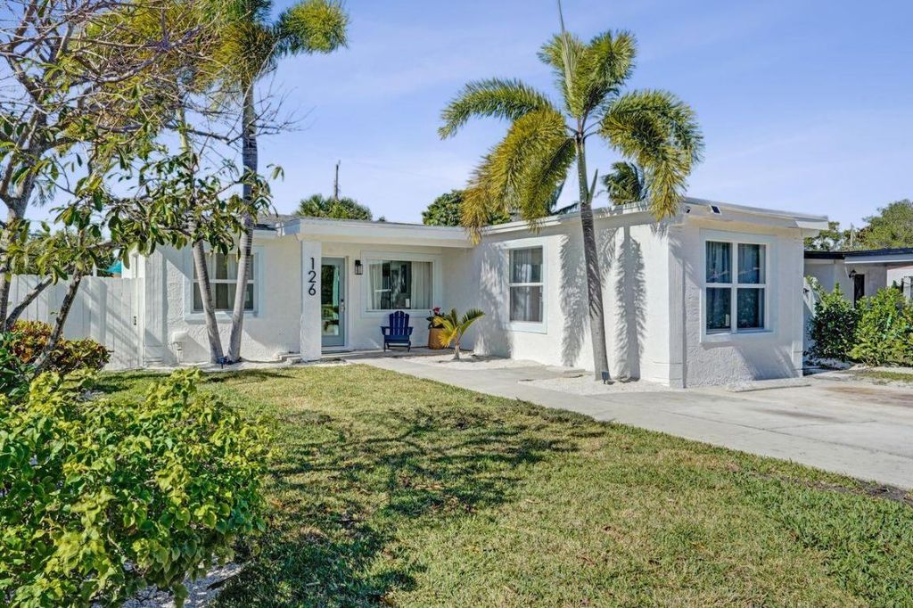 126 SW 7th Avenue, Delray Beach, FL 33444