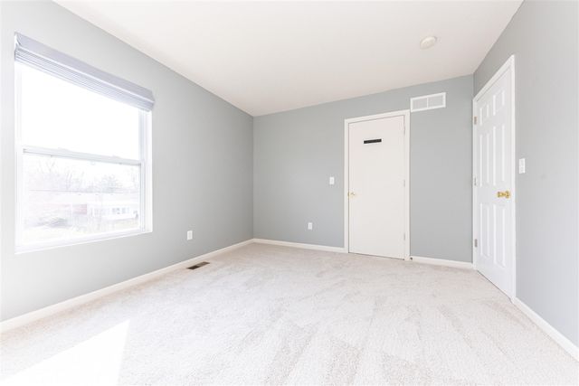 860 Prairie Lane, Milan, MI 48160