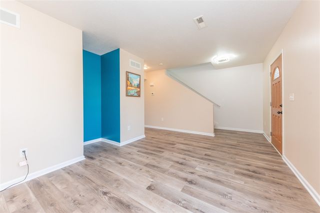 860 Prairie Lane, Milan, MI 48160