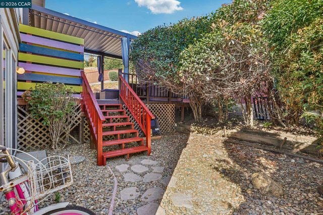 2609 Moraga Dr, Pinole, CA 94564
