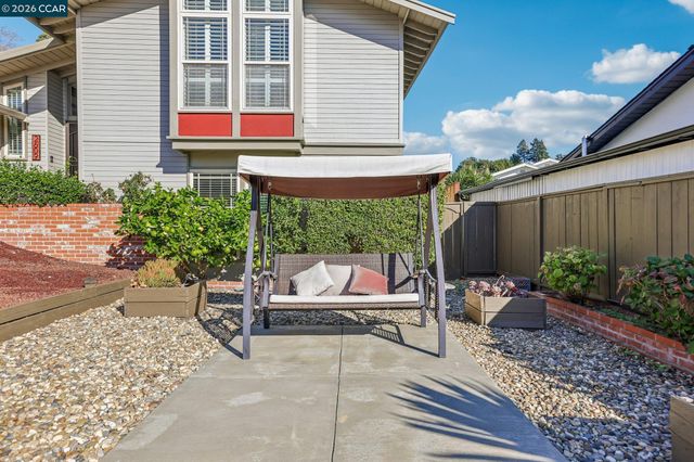 2609 Moraga Dr, Pinole, CA 94564
