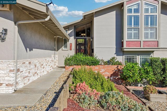 2609 Moraga Dr, Pinole, CA 94564