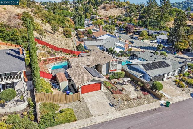 2609 Moraga Dr, Pinole, CA 94564
