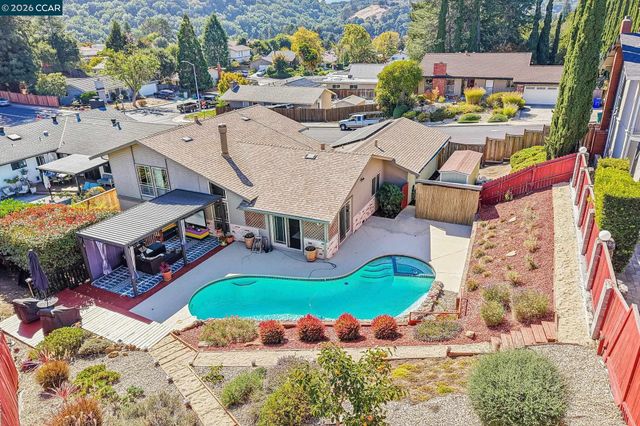 2609 Moraga Dr, Pinole, CA 94564
