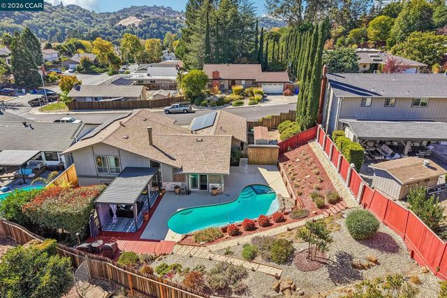 2609 Moraga Dr, Pinole, CA 94564