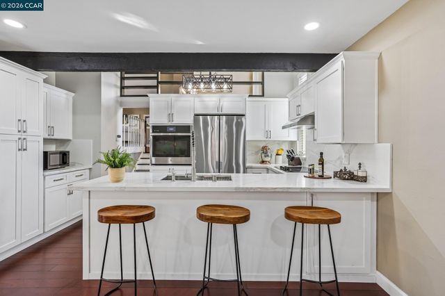 2609 Moraga Dr, Pinole, CA 94564