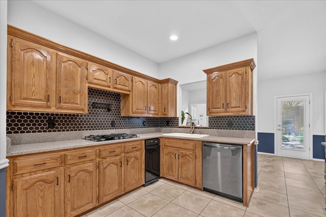 106 Sceptre Drive, Rockwall, TX 75032
