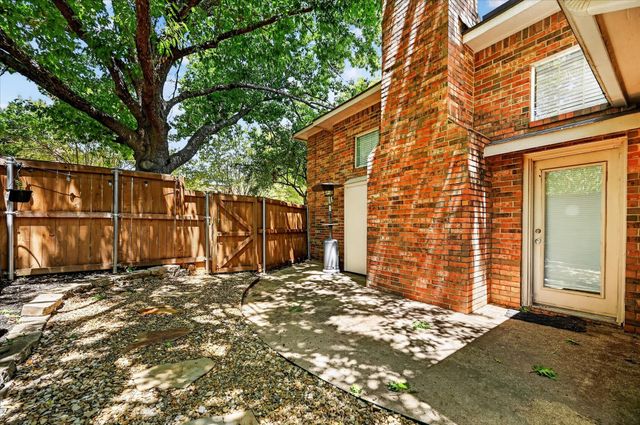 106 Sceptre Drive, Rockwall, TX 75032